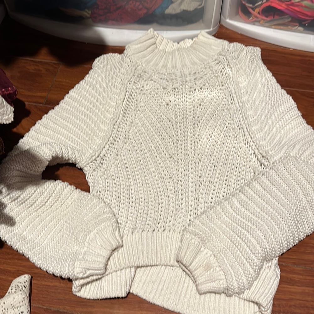 Free people size large, oversized sweater